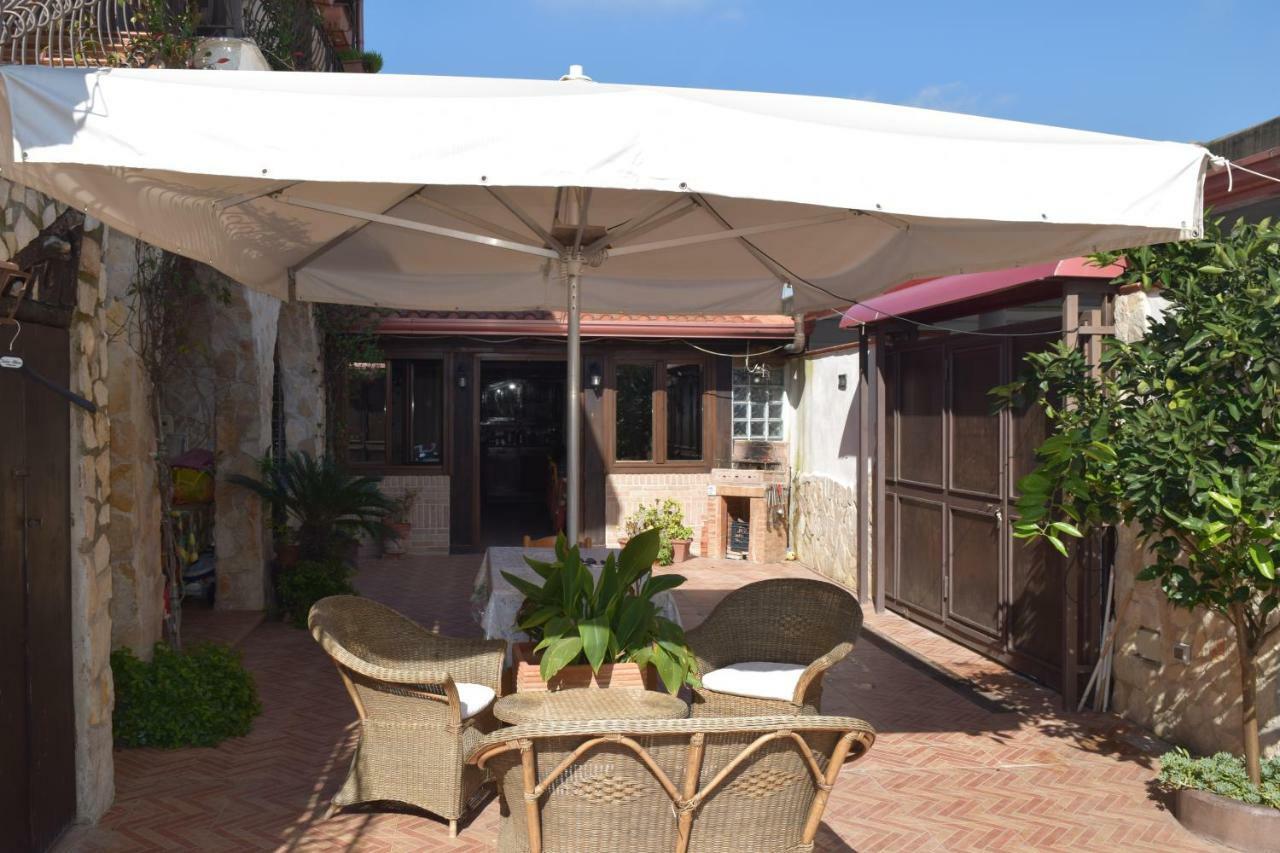 לינה וארוחת בוקר קסטל וולטורנו Bed &Breakfast Pinetamare מראה חיצוני תמונה
